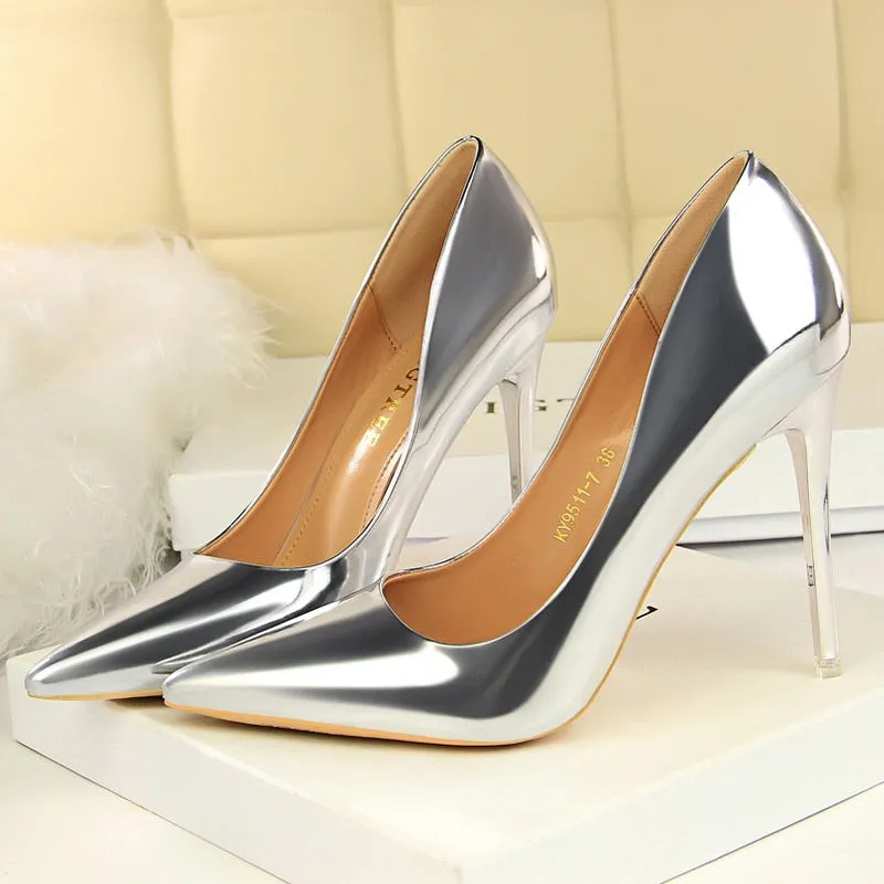 Graduation Gift  Shoes Classic Pumps Patent Leather Women Pumps Fashion Women Wedding Shoes High Heels Stiletto 10.5 Cm 7.5 Cm Lady Shoes