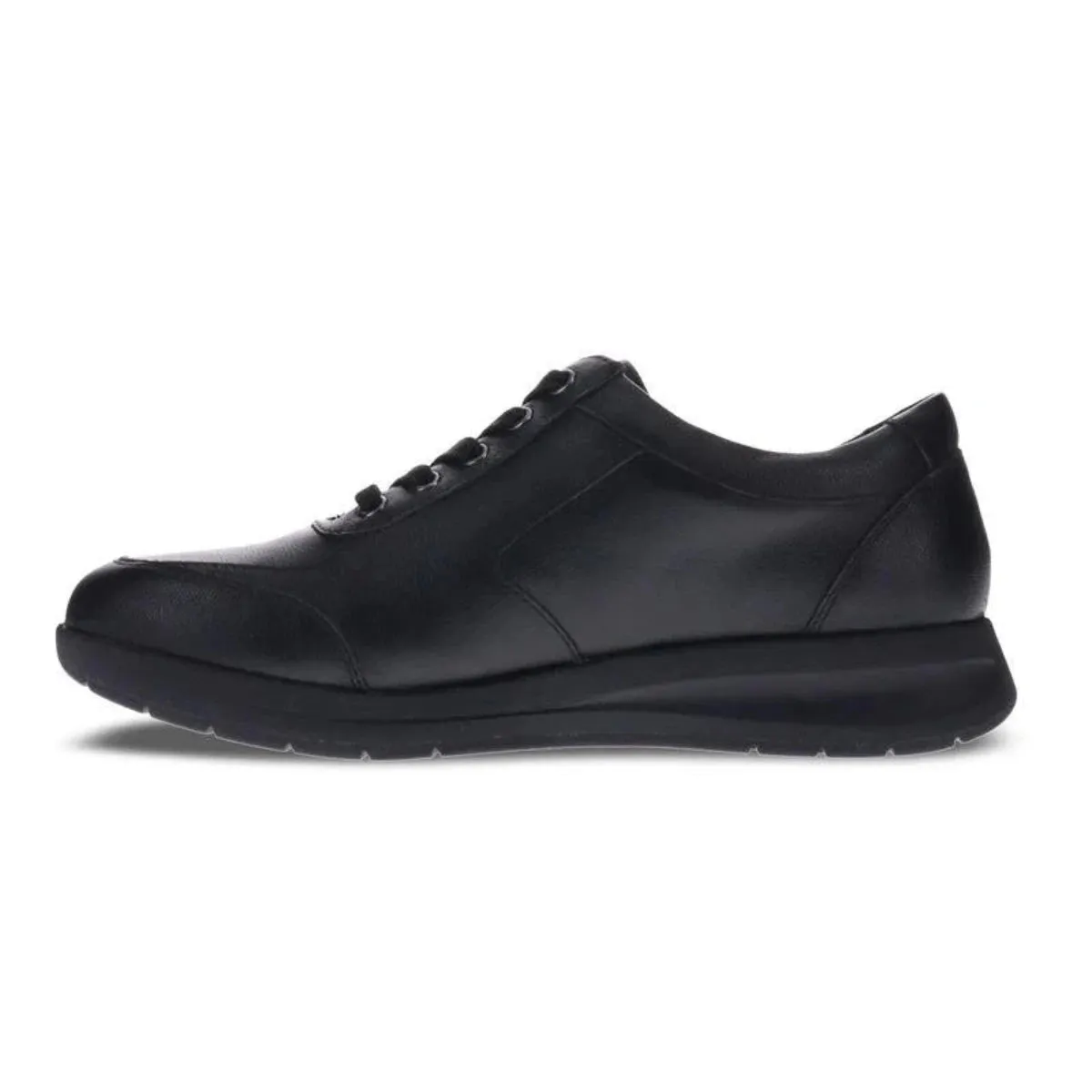 Revere Boston Women's Adjustable Lace-up Sneaker In Black