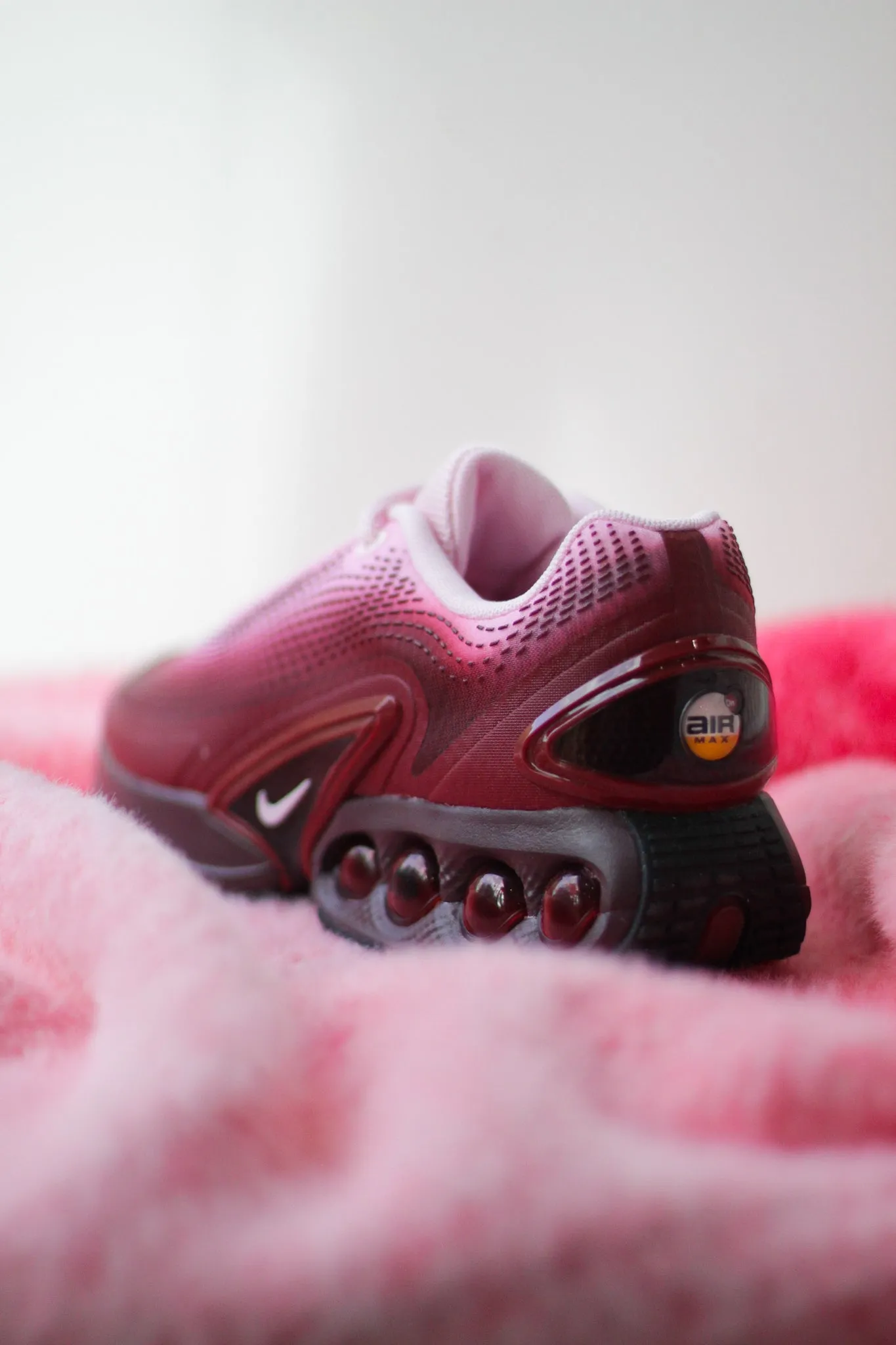 W AIR MAX DN "TEAM RED/PINK FOAM"